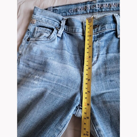 Citizens of Humanity Light Wash Distressed Straight Leg jeans (25) - Picture 7 of 12